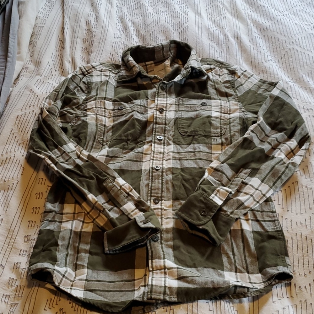 AE olive green flannel button up